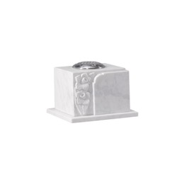 EC279 White Marble Vase with Carved Daffodil